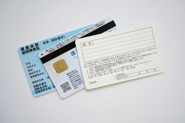 法人・個人を問わず必要な書類について